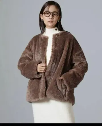 나노 유니버스 노카라 퍼 자켓 브라운