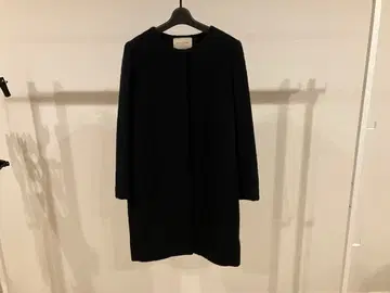 유나이티드 애로우즈 코트