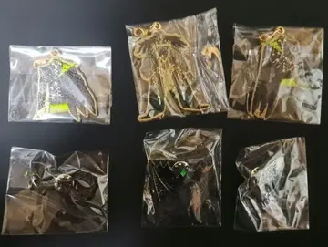 트위스테 마스커레이드 드레스 ver. 자수 참 핀 배지 디어소므니아