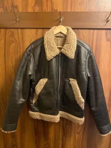 H&M 무스탕 코트 L 블랙과 베이지