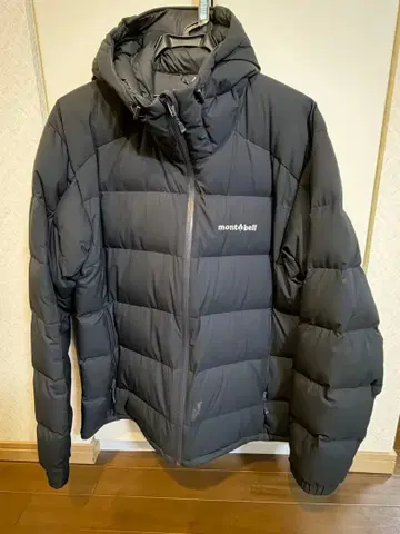 mont-bell 블랙 파마프로스트 다운 자켓 L 사이즈