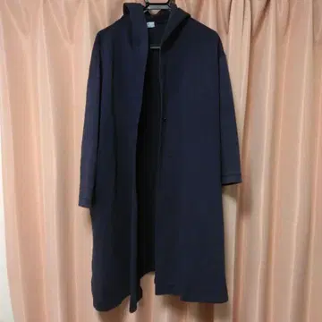 K 후드 부착 네이비 롱 코트 온워드 카시야마