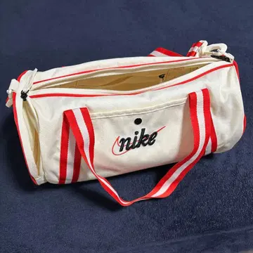 Nike 보스턴 백 화이트/레드