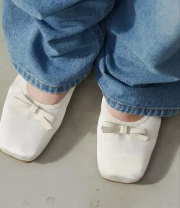 레이스업 리본 플랫 펌프스 / 발레 슈즈