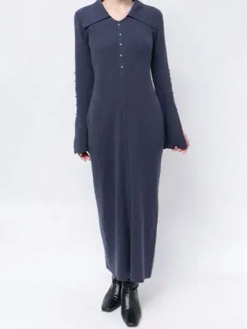 [ 새상품급 ] LAGUNAMOON 빅 칼라 메탈 버튼 니트 원피스