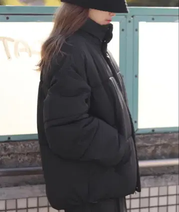 블랙 다운 자켓