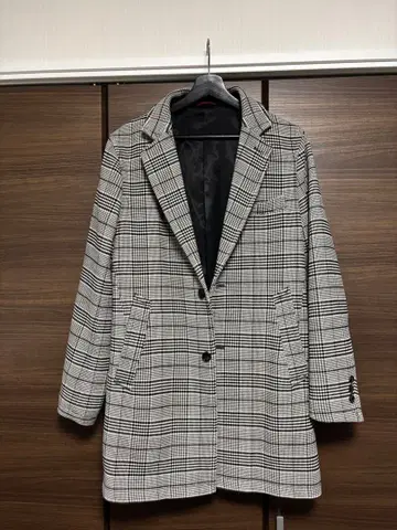 빔즈 체크 무늬 코트