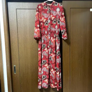 [ 새상품급 ] 이탈리아제 페이즐리 무늬 원피스 빨간색