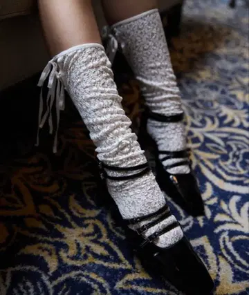 eimy istoire 리본 트림 레이스 삭스