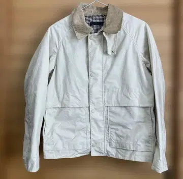 유니클로 유틸리티 숏 블루종 S 내추럴