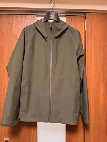 유니클로 블록테크 후드티 (3D 컷)