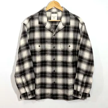 유니클로 x JW 앤더슨 브러쉬드 코튼 오버사이즈 셔츠 내추럴