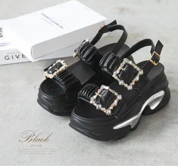 유메텐보 Diable baiser 통굽 비쥬 버클 샌들 블랙