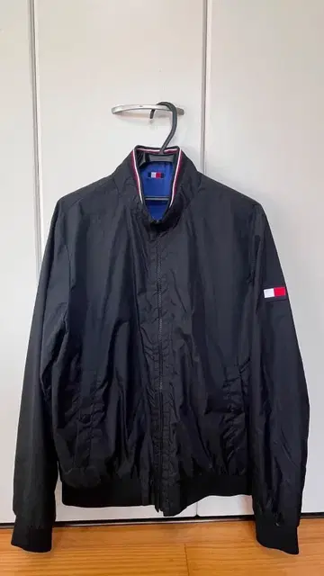 TOMMY HILFIGER 블랙 나일론 자켓 L