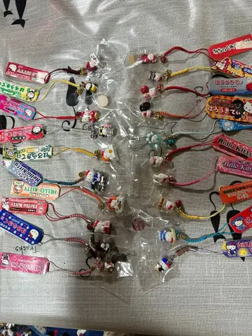 키티 지역 한정 스트랩 20종