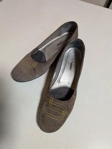 Hash puppies 스웨이드 스티치 펌프스