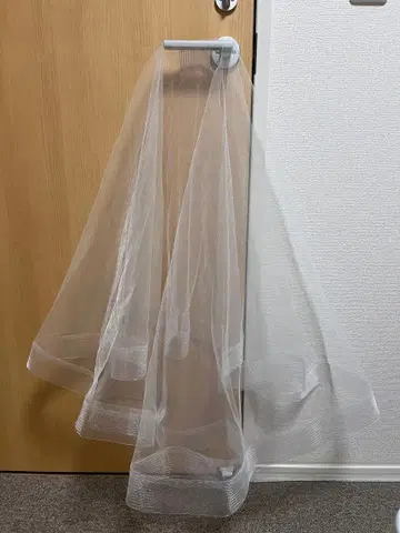 화이트 튤 웨딩 베일