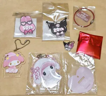 마이멜로디 쿠로미 기념일 파티 아크릴 키링 참