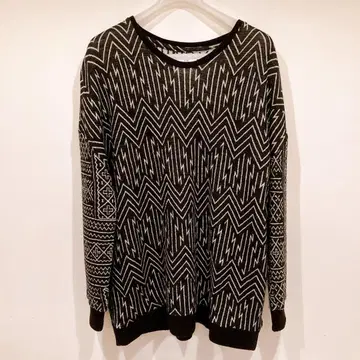 [ 새상품급 ] STOF 니트 올 패턴