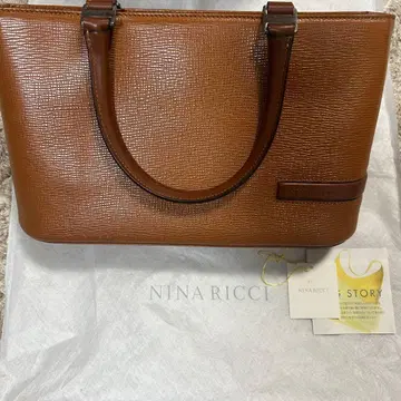 [ 새상품급 ] 니나리치 핸드백 카멜 고급 깔끔한