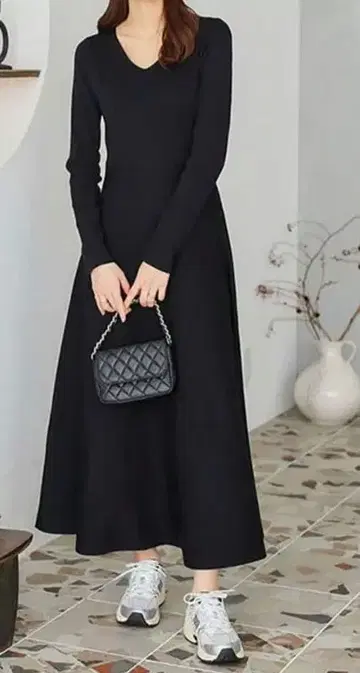 [ 미사용 ] 고베 레터스 플레어 니트 원피스