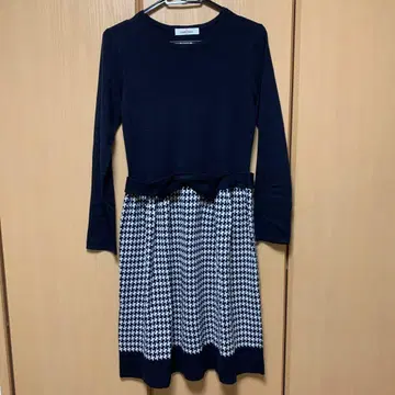 GALLERY VISCONTI 네이비 리본 포함 원피스