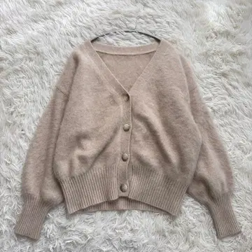 완판템 윔 가젯 베이지 퍼 니트 2WAY 가디건 복슬복슬