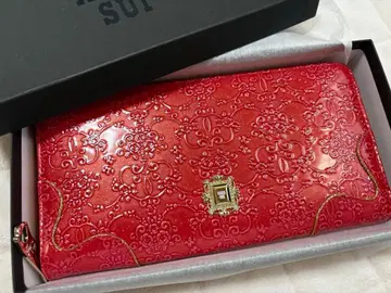 ANNA SUI 빨간색 엠보싱 가공 장지갑