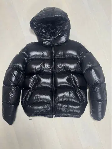 ZARA 반질반질 다운 S 사이즈