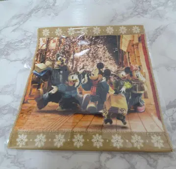 마루노우치 BRIGHT HOLIDAY 2025 한정판 손수건 타월 디즈니