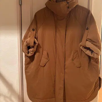 브라운 후드 부착 모즈 코트 etre nne