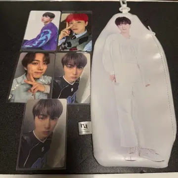 오자키 타쿠미 INI 트레이딩 카드 굿즈 묶음 판매 다이컷 파우치