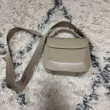 ZARA 숄더백 11월 말에 팔리지 않으면 삭제합니다