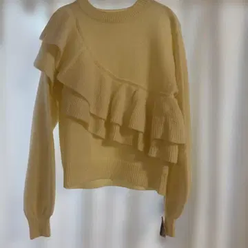 프릴 니트 M 사이즈