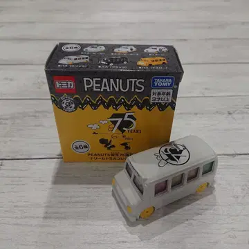 PEANUTS 드림 토미카 75주년 기념 버스 화이트