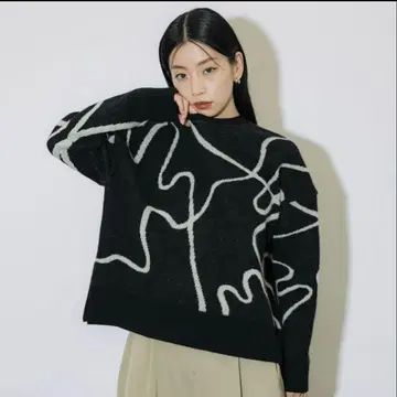 UNITED TOKYO 23AW 아트 스펠 자카드 니트 블랙