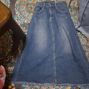 데님 프린지 헴 롱 스커트