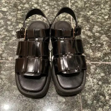 구르카 샌들 블랙