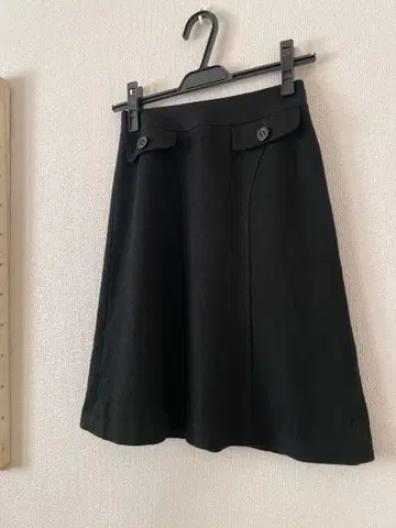 23구 블랙 A라인 스커트 버튼 포함 30 XXS 온워드