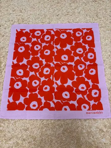 marimekko 꽃무늬 손수건 빨간색 핑크