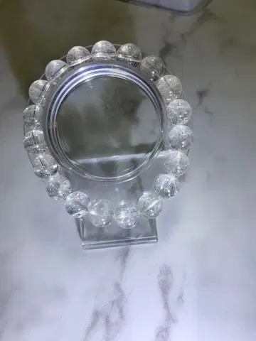 화이트 사게니틱 10mm 안쪽 둘레 17cm