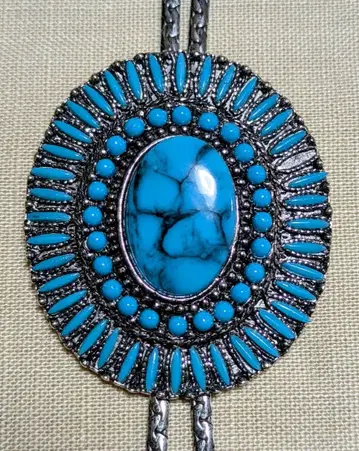 Goldette 보로 타이 펜던트