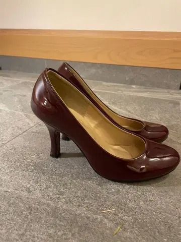 COSMIX 보르도 하이힐