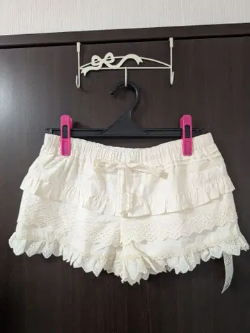 TRALALA 코튼 프릴 숏팬츠 사이즈 0 미사용 새상품