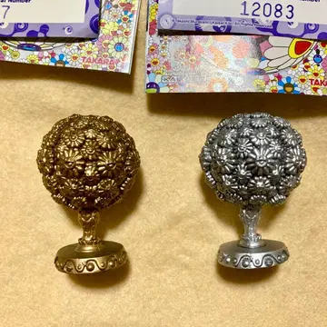 무라카미 다카시의 슈퍼 플랫 뮤지엄 Flower Ball 골드 실버