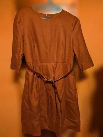 TOMORROWLAND 브라운 무릎 기장 원피스 044S