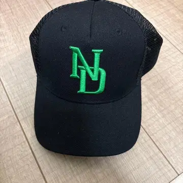 ND 로고 블랙 메쉬 캡