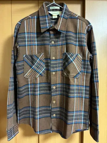 St. John's Bay 체크 무늬 플란넬 셔츠 L 데미지 있음