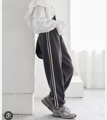 [ FREAK'S STORE ] 제리 코스비 라인 스웨트 팬츠