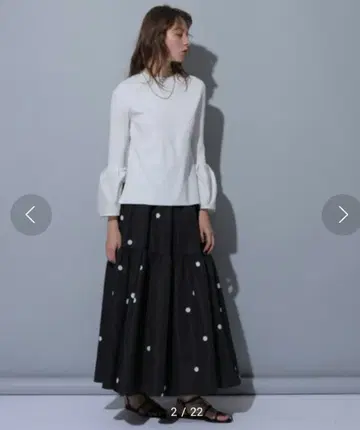 CADUNE 도트 절개 스커트